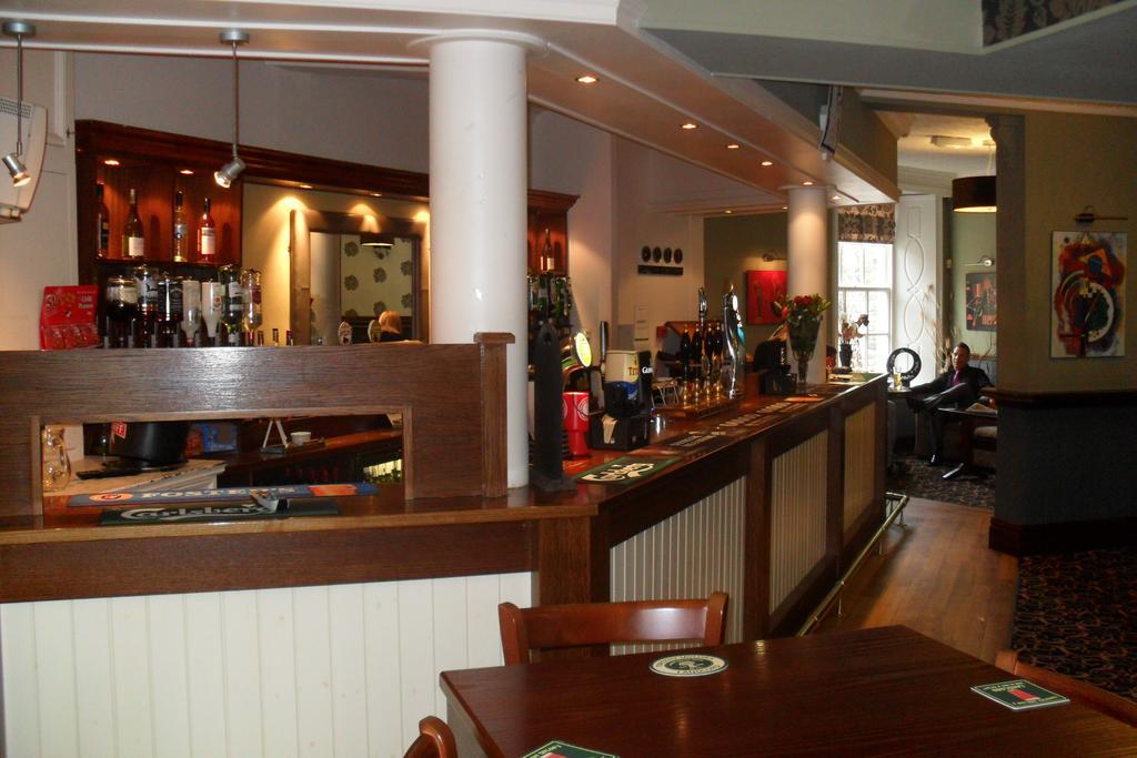 The Queen Hotel Todmorden Ngoại thất bức ảnh