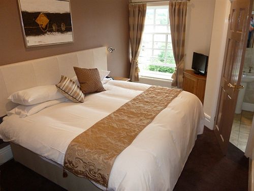 The Queen Hotel Todmorden Ngoại thất bức ảnh